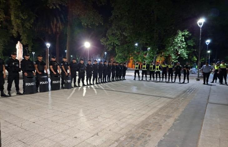 Más de 150 policías controlan el UPD en Tucumán