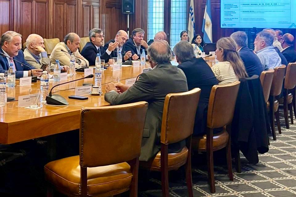 Rocchia Ferro: “Cerrar empresas ya no es una opción, es una realidad que estamos viviendo”