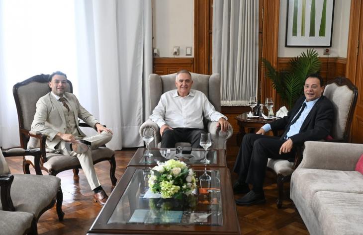 “Un teléfono resuelve mucho más que un expediente”, el sutil consejo del saliente Defensor del Pueblo a quien asumirá su rol