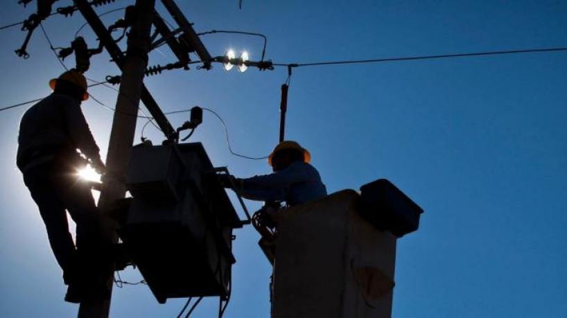 Cortes de luz en varias localidades del sur tucumano por las condiciones climáticas