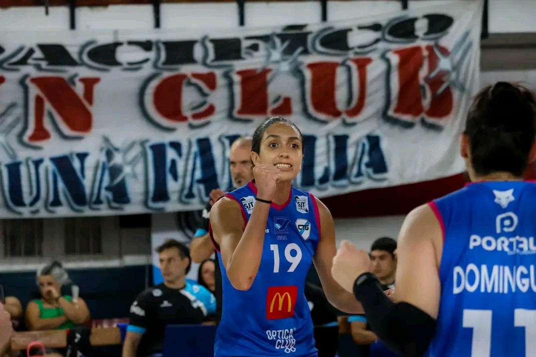 Un camino meteórico y un derechazo a la gloria: Jimena Sánchez, la "Loba" que concretó el regreso a Primera