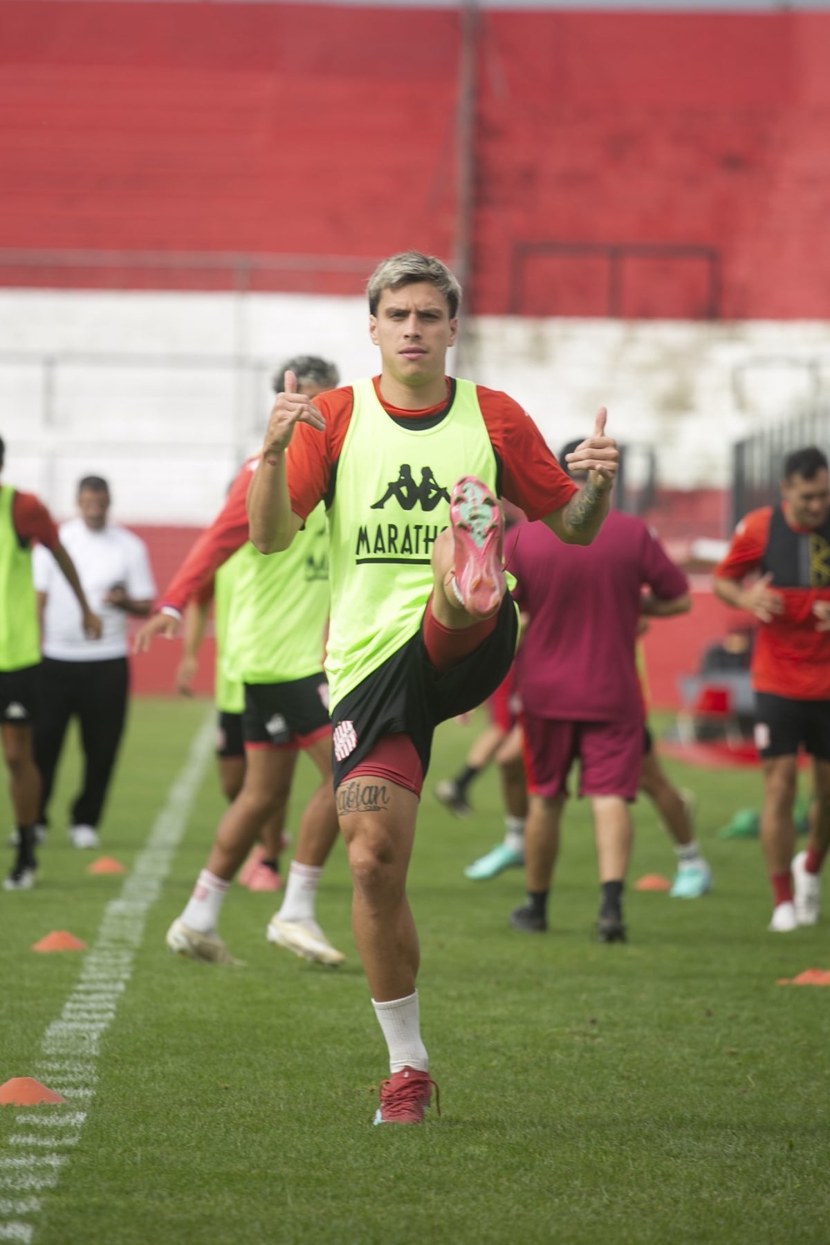 HDPuv7EbQAEDwNN.jpg HDPuv7EbQAEDwNN.jpg