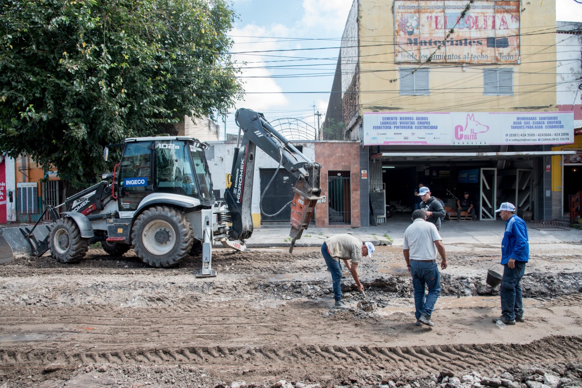 Mejoras en Villa Alem: repavimentan una esquina clave para el transporte público