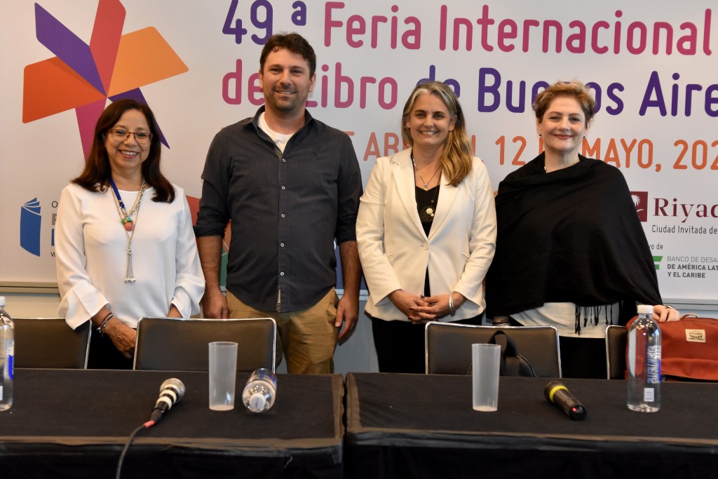 Vivalectura 2025 en la Feria Internacional del Libro de Buenos Aires.JPG