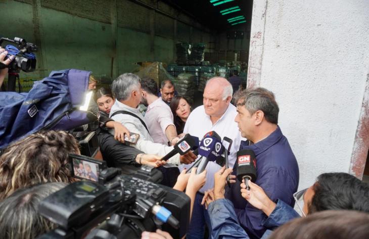 Tregua: Masso y Catalán coordinan la asistencia enviada por la Nación para los inundados de La Madrid