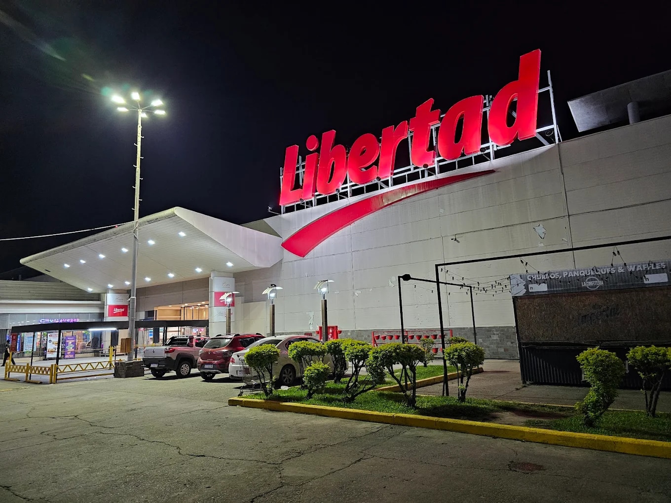 Supermercados cambian de dueño en Tucumán tras la compra de Libertad por La Anónima