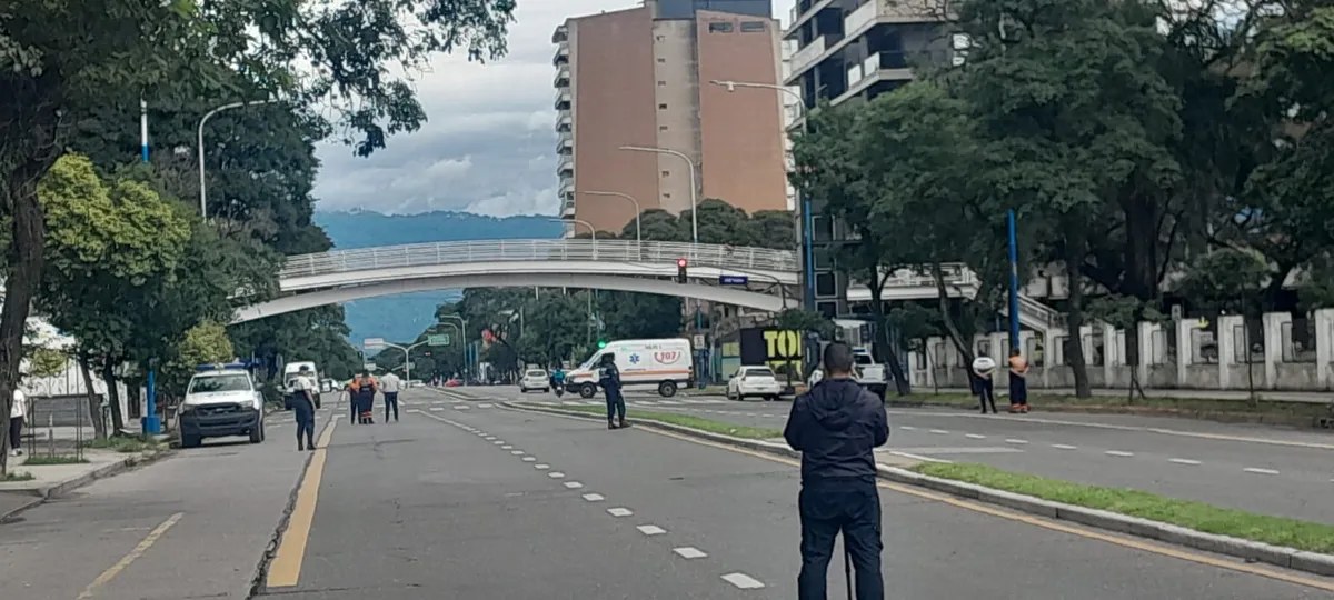 Intervino la Policía tras una amenaza de suicidio en Avenida Mate de Luna