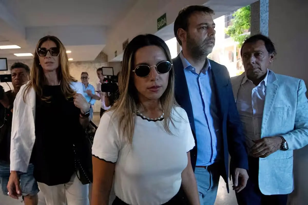 1200x800_agostina-paez-padre-mariano-paez-durante-llegada-al-recinto-judicial-1129724-075827.webp 1200x800_agostina-paez-padre-mariano-paez-durante-llegada-al-recinto-judicial-1129724-075827.webp