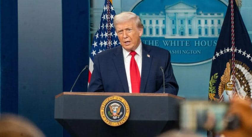 Trump amenaza con apoderarse del petróleo de Irán y empuja al alza el precio del crudo