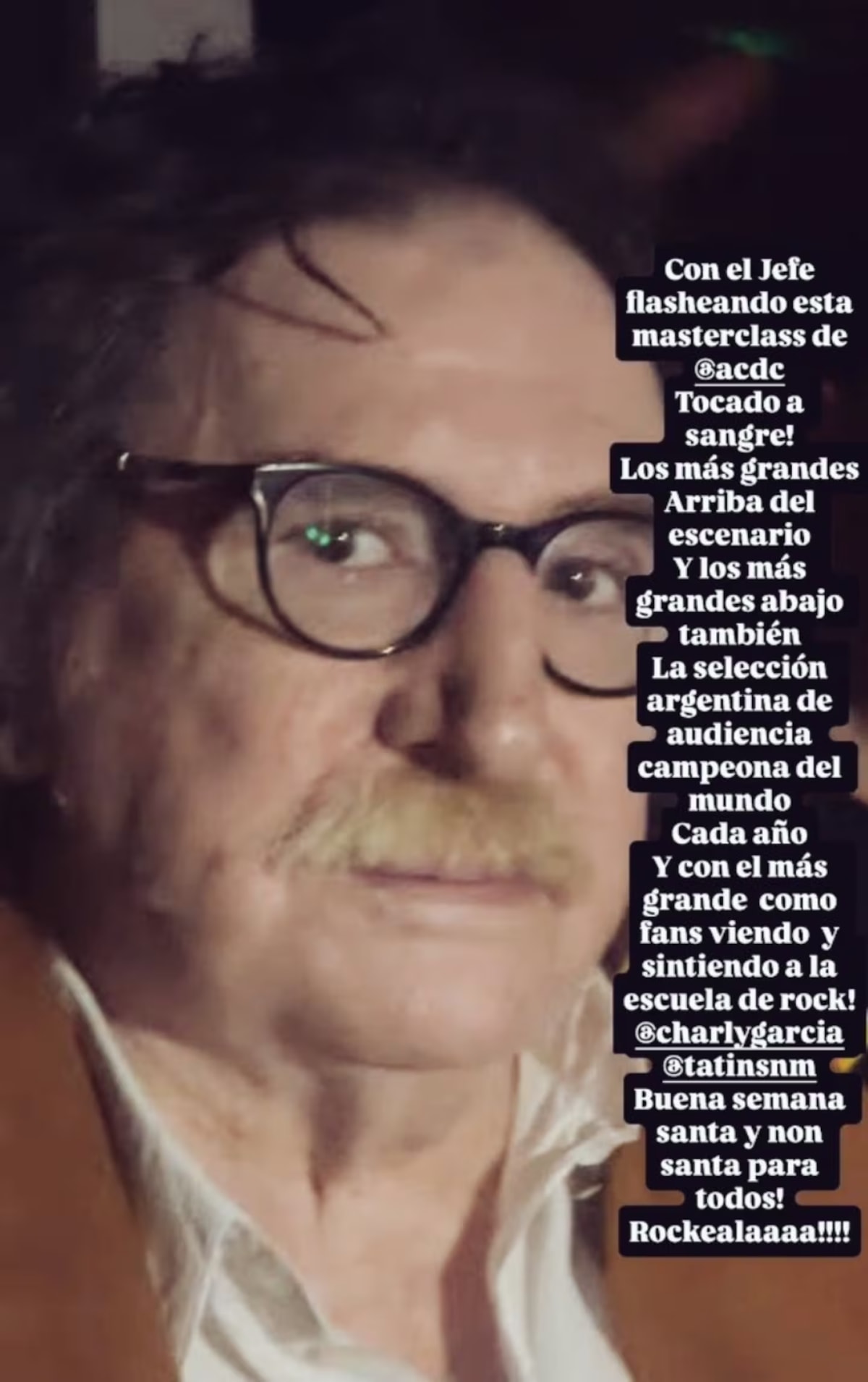charly-garcia-en-river-mientras-escuchaba-a-acdc-en-vivo-foto-captura-instagramzorritovon-VFPSWS37JVFMPEDYMLTIOZPUSE.avif charly-garcia-en-river-mientras-escuchaba-a-acdc-en-vivo-foto-captura-instagramzorritovon-VFPSWS37JVFMPEDYMLTIOZPUSE.avif