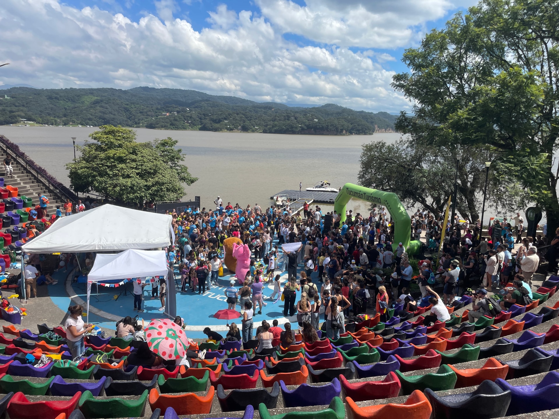 Nadar por los niños con cáncer: la competencia en la que todos ganan