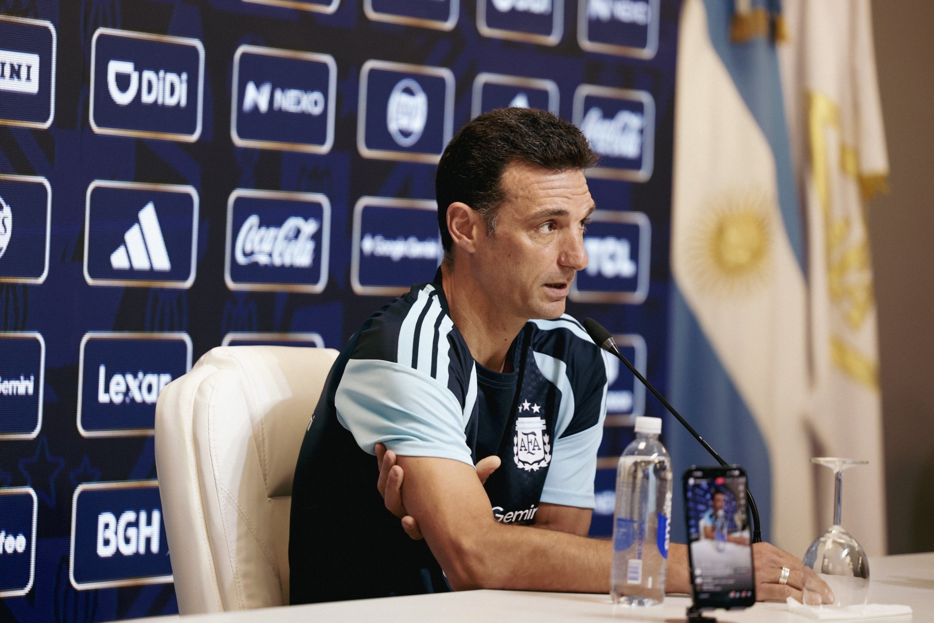 Scaloni habló de todo: Messi, el Mundial y la emoción por Panichelli