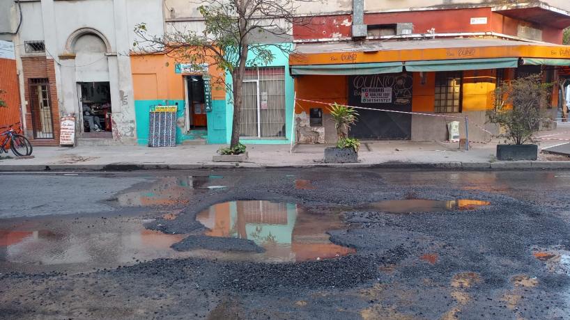 Concejales opositores lanzan una web para denunciar baches y cuestionan la gestión municipal
