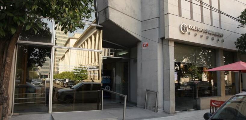  El Colegio de Abogados expresó malestar por reformas judiciales impulsadas por la Corte y la Legislatura