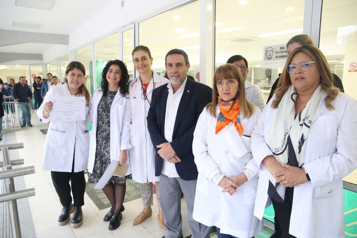 residentes hispital de niños.jpeg