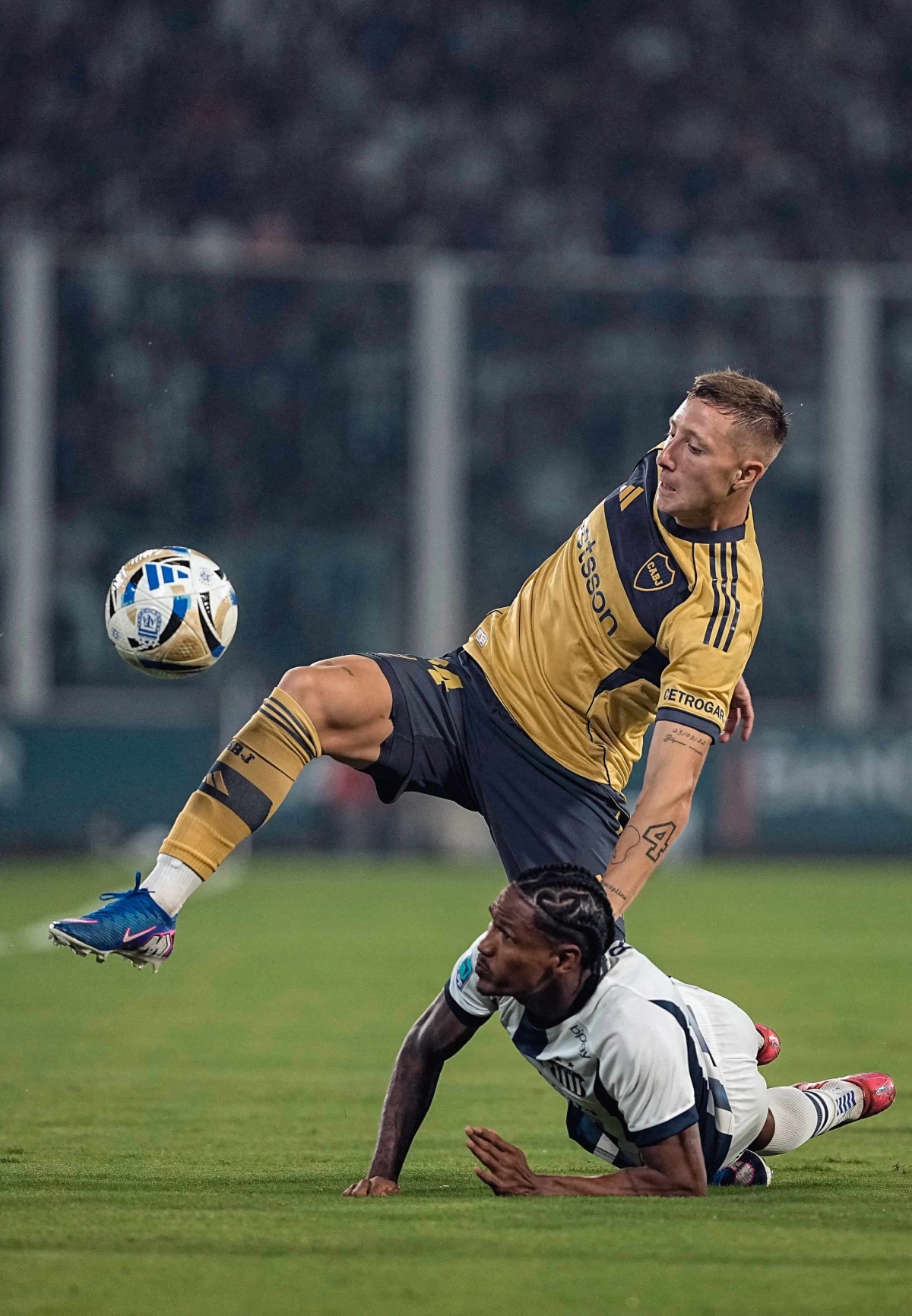 HE8I5hWWQAAUMWZ (1).jpg