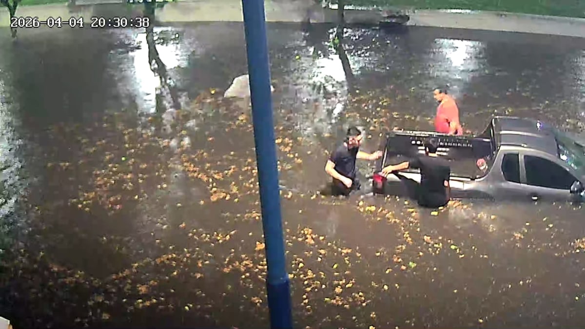 HFGdA_kasAElfIj.jfif