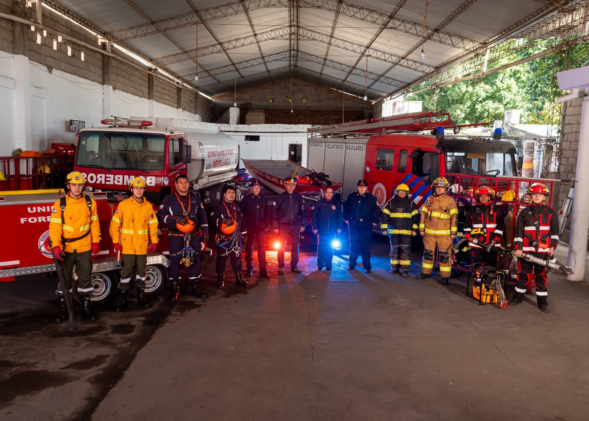 Bomberos de Concepción se solidarizaron con sus pares de Aguilares: “Nada justifica la violencia”