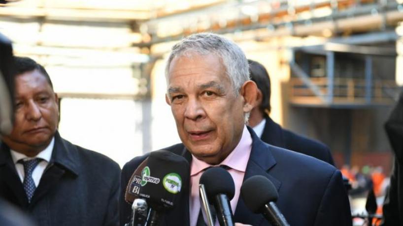 Luque contra el PE: "Cuando el gobierno tiene que cobrar, cobra con tasas usurarias; pero es el peor pagador"