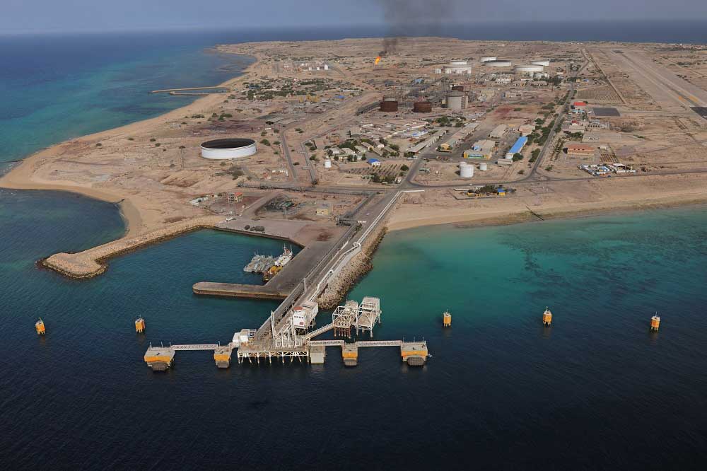 Explosiones en instalaciones energéticas de Irán horas después de la tregua con Estados Unidos