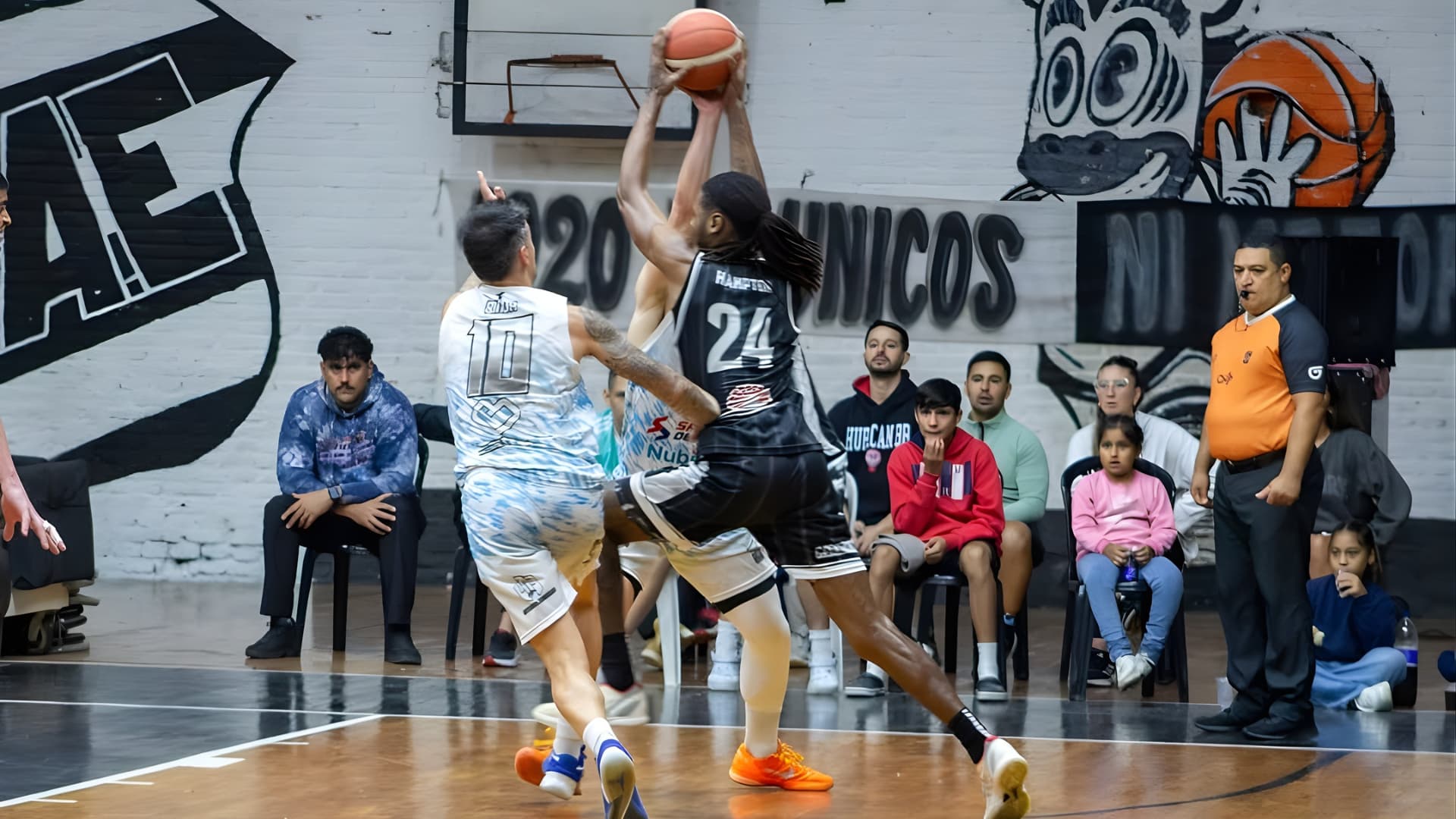 Salta Basket no perdonó y la serie se puso cuesta arriba para la "Cebra"