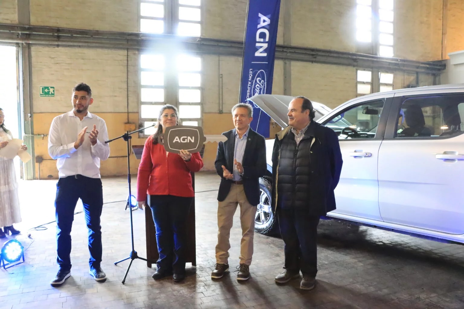 Alianza estratégica entre la UNT y FORD: la Facultad de Ciencias Exactas incorpora tecnología de punta para la formación de ingenieros