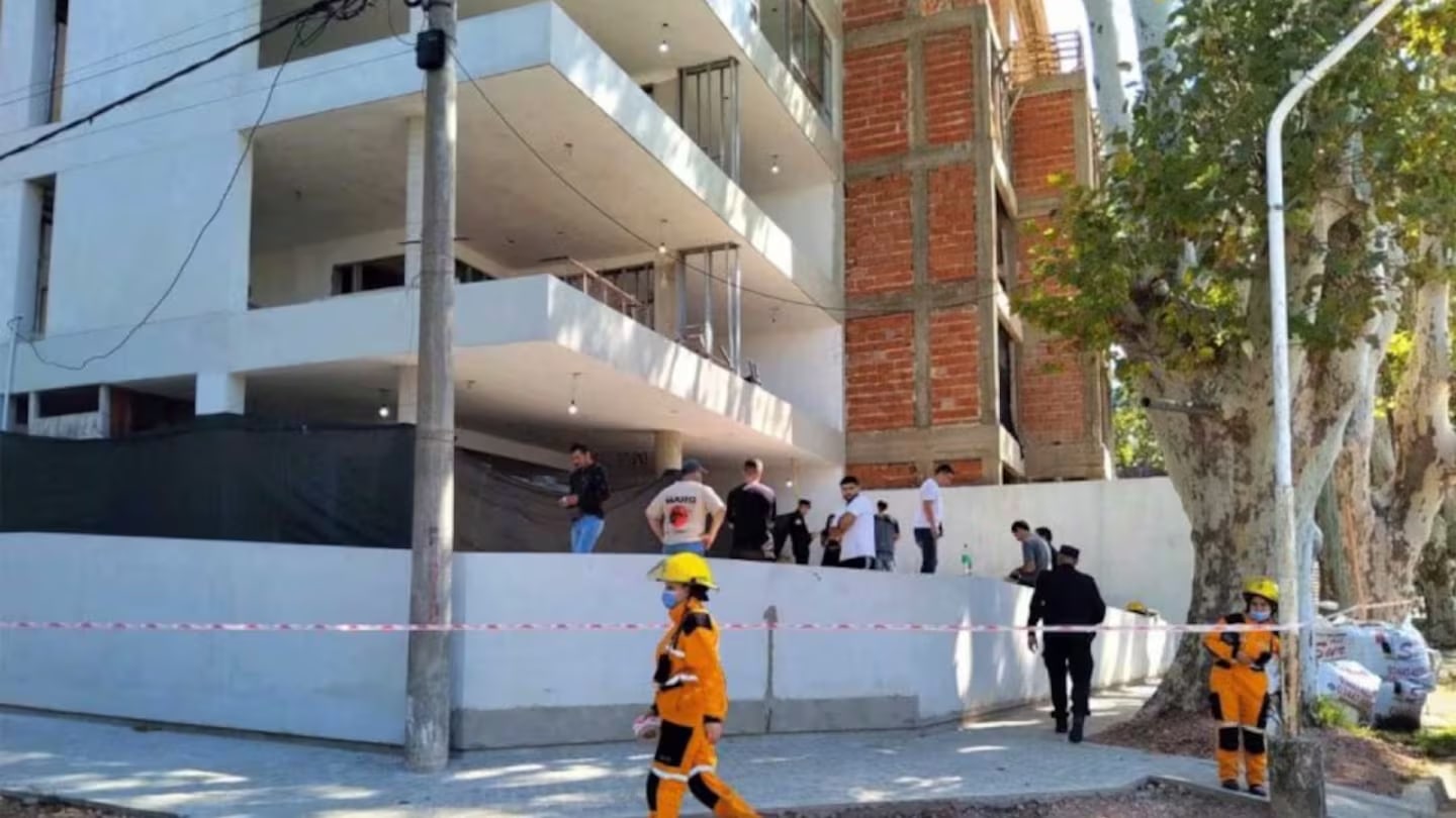 Encontraron un cadáver oculto dentro de una pared en una obra en construcción