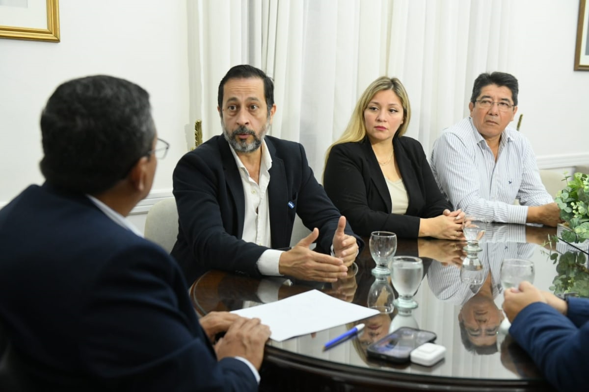 celusalr gobierno 2.jpg celusalr gobierno 2.jpg