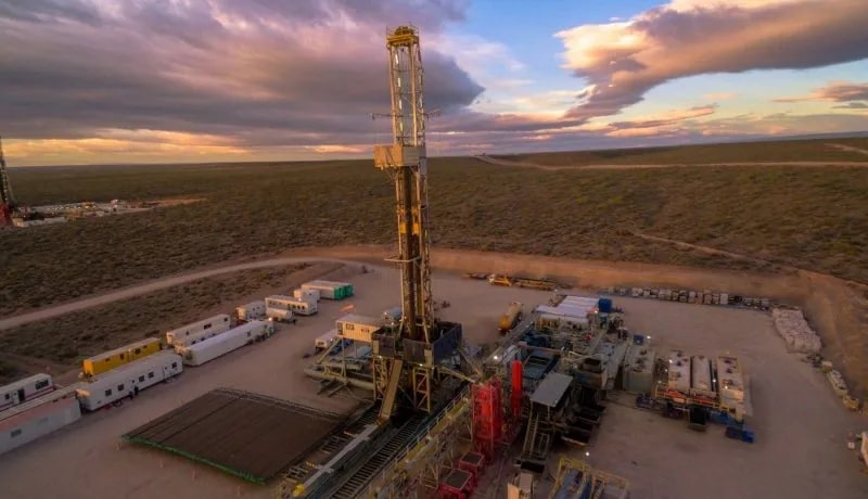 Pluspetrol y GyP solicitan adherirse al RIGI con un proyecto de US$12.000 millones en Neuquén