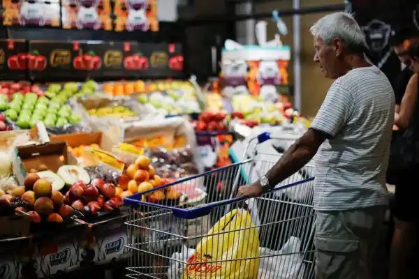 Alarma en el equipo económico por el rebote en el precio de los alimentos durante la tercera semana de abril