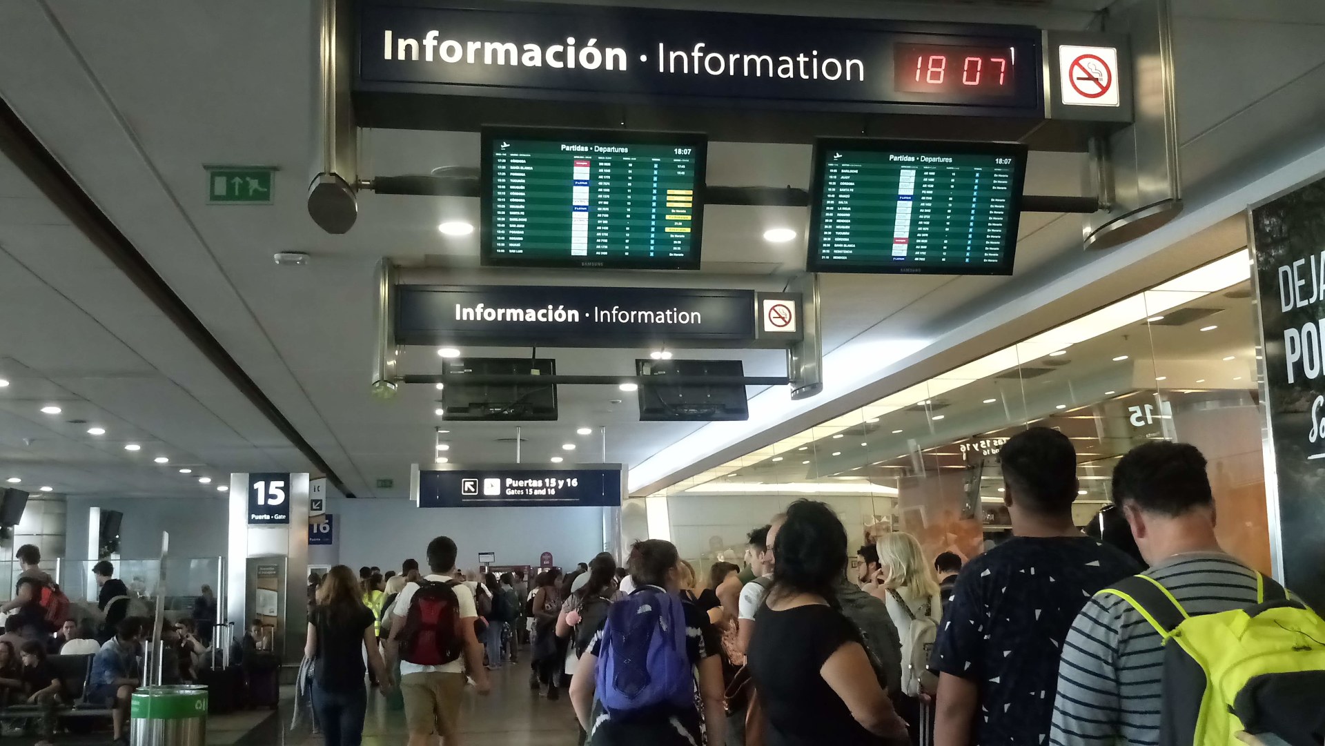 El turismo internacional creció en marzo, pero se profundiza el déficit por la salida de argentinos