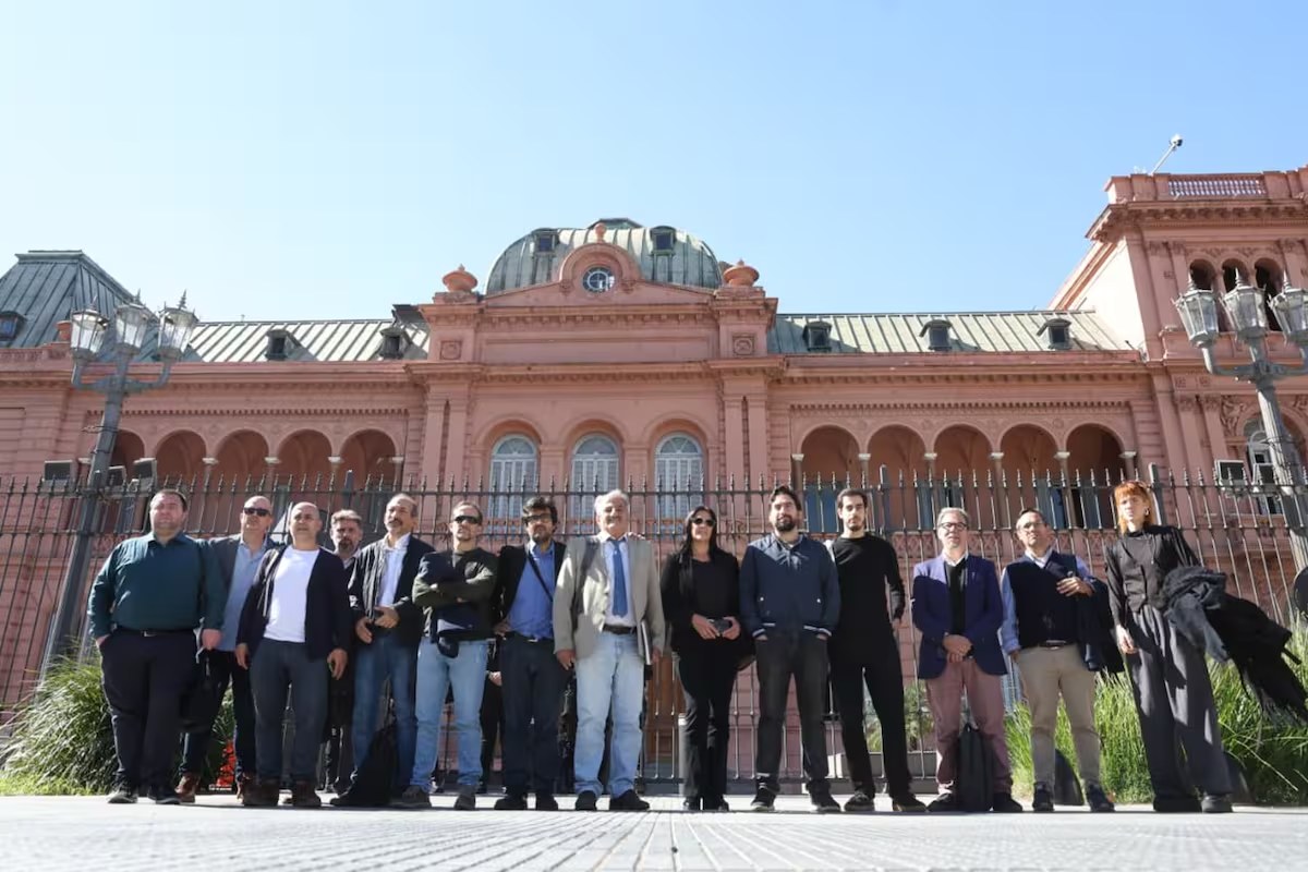 periodistas casa rosada.avif periodistas casa rosada.avif