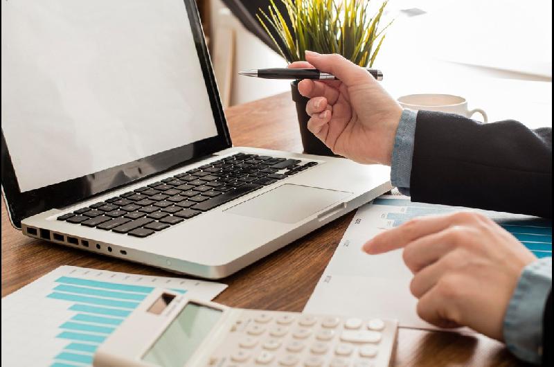La inversión registró una leve caída en marzo y mostró señales mixtas