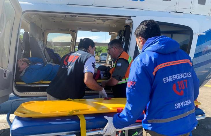 Aeroevacuación de urgencia en San José de Chasquivil: rescataron en helicóptero a una docente accidentada