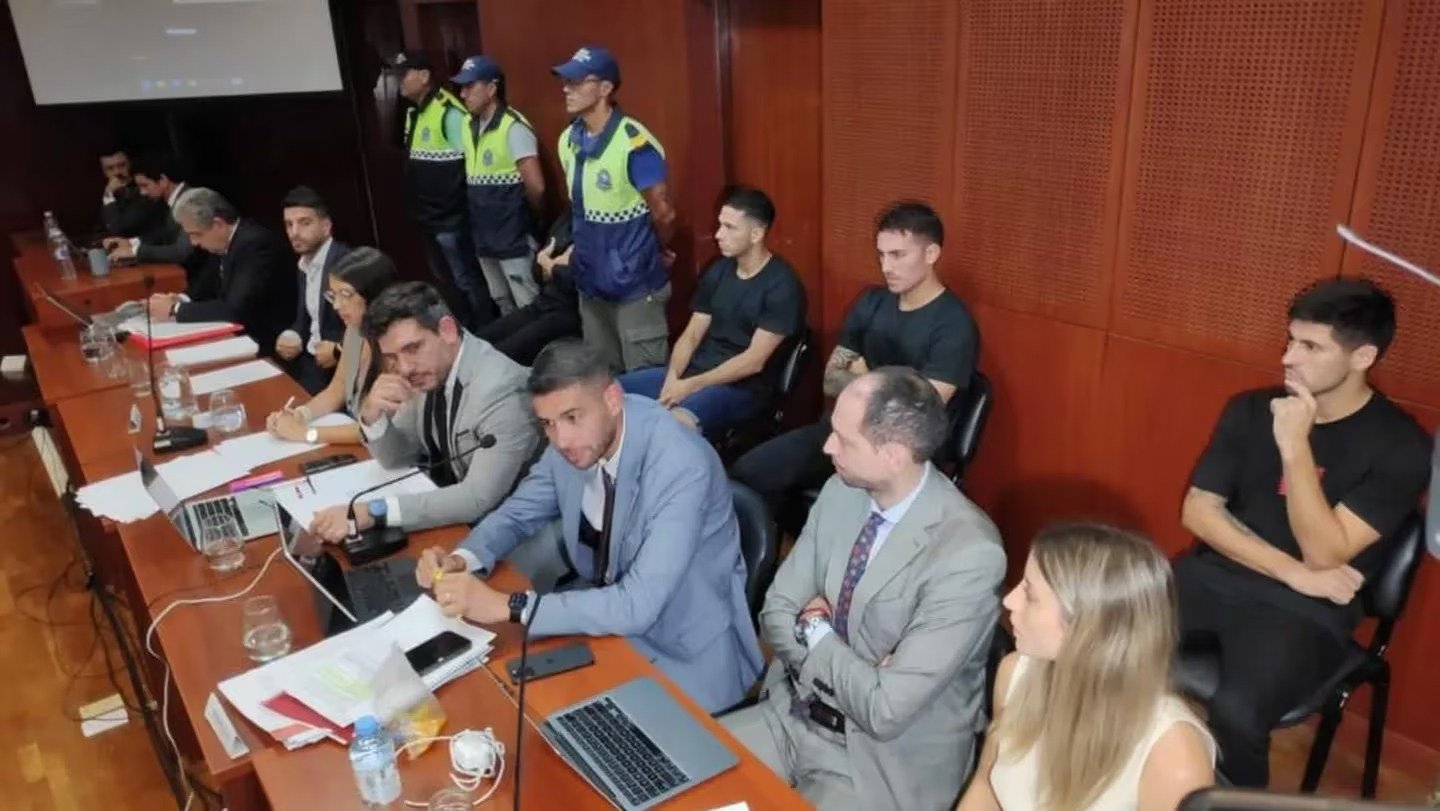 Marcha y audiencia clave en el caso Vélez: buscan revertir el sobreseimiento de los jugadores de fútbol