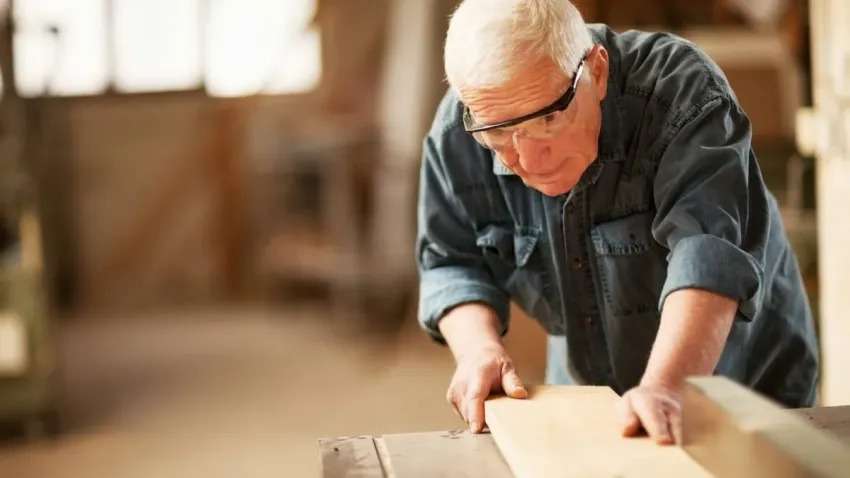 El empleo en mayores de 65 años en Tucumán creció un 96% en la última década impulsado por la crisis de los ingresos
