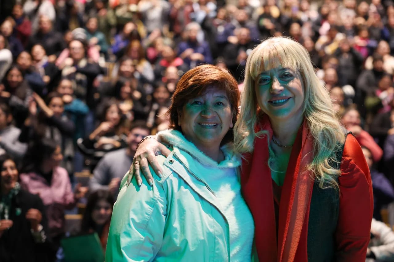 Chahla convocó a los docentes a convertirse en "multiplicadores del cuidado del ambiente"