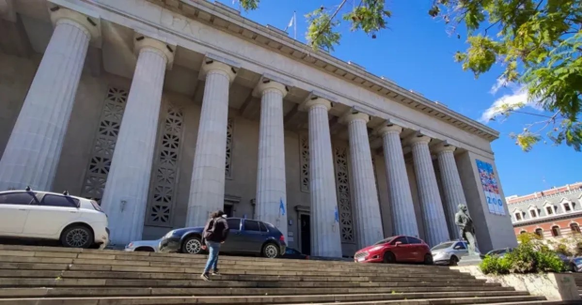 El Gobierno recortó más de $78.700 millones en programas educativos y frenó fondos para obras universitarias