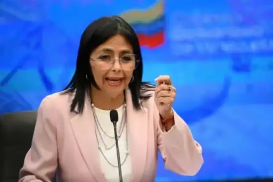 Venezuela cuestiona la ofensiva militar colombiana en la frontera tras el bombardeo a un campamento del ELN