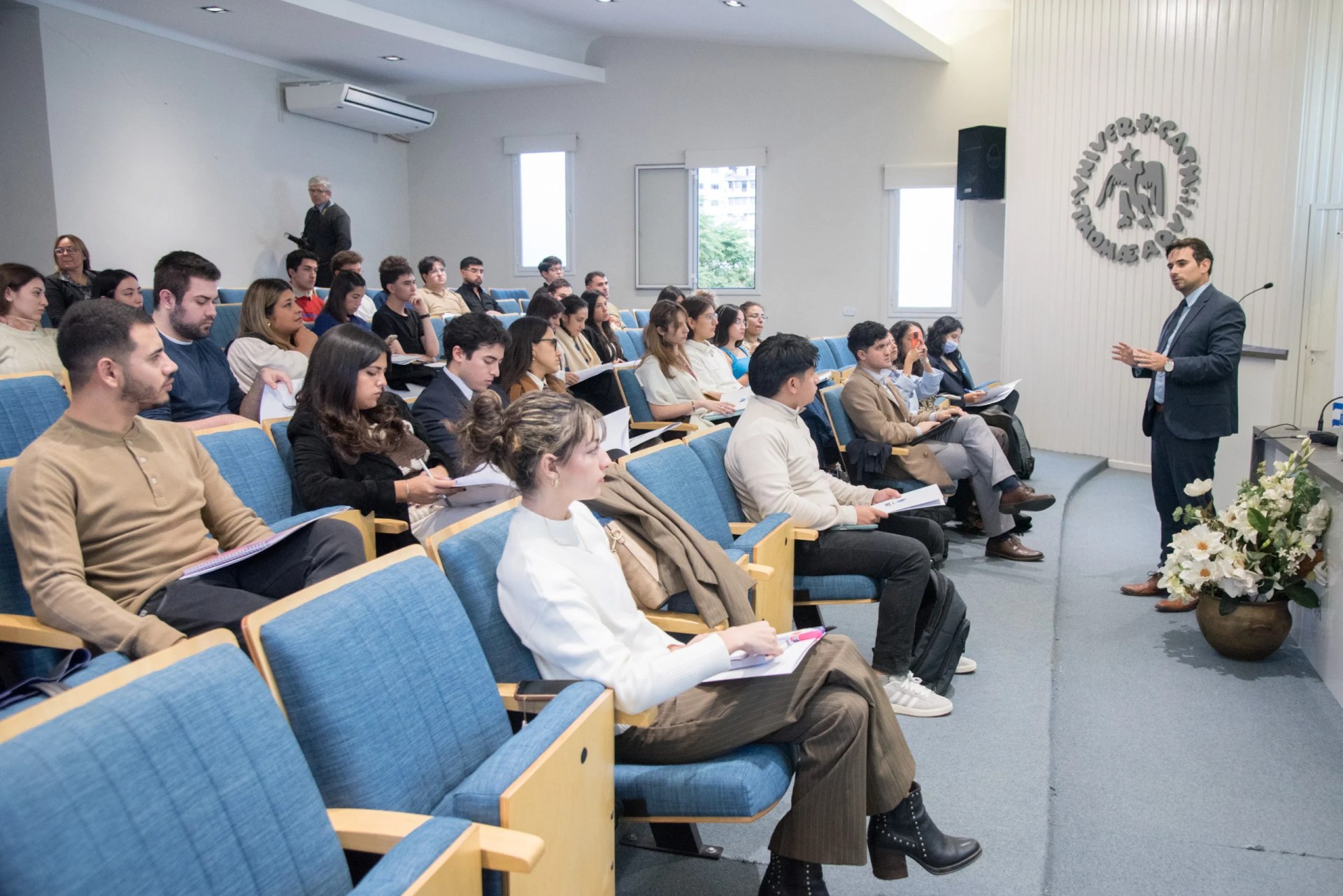 La Escuela de Liderazgo y Comunicación Política ya tiene a sus primeros alumnos en las aulas