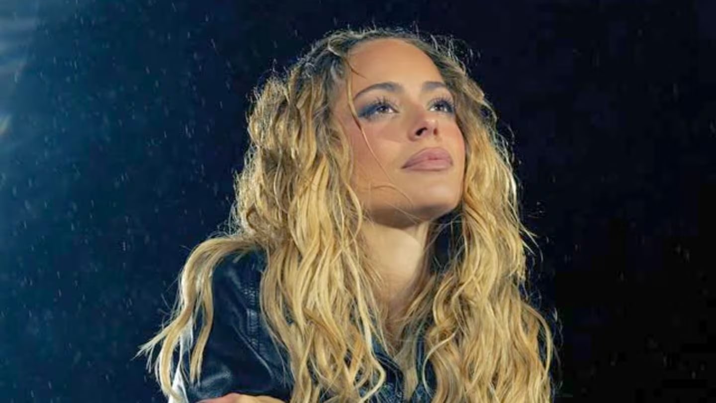 Tini Stoessel se emocionó ante una multitud al lanzar un fuerte mensaje contra la violencia de género
