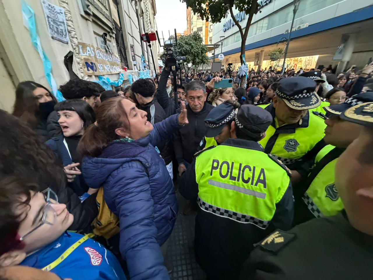 La Escuela Normal, sin clases por una protesta de alumnos del Centro de Estudiantes