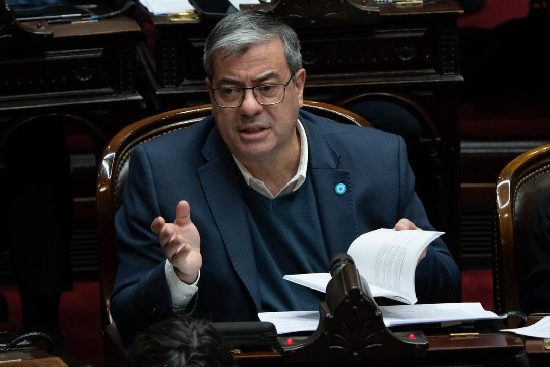 Una disputa reglamentaria demoró más de una hora el inicio de la sesión en Diputados