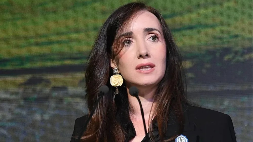 Victoria Villarruel publicó un emotivo mensaje por el  216° aniversario de la Revolución de Mayo