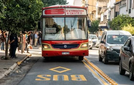 Las empresas de transporte anuncian el desdoblamiento de sueldos y piden pagar el SAC en tres cuotas