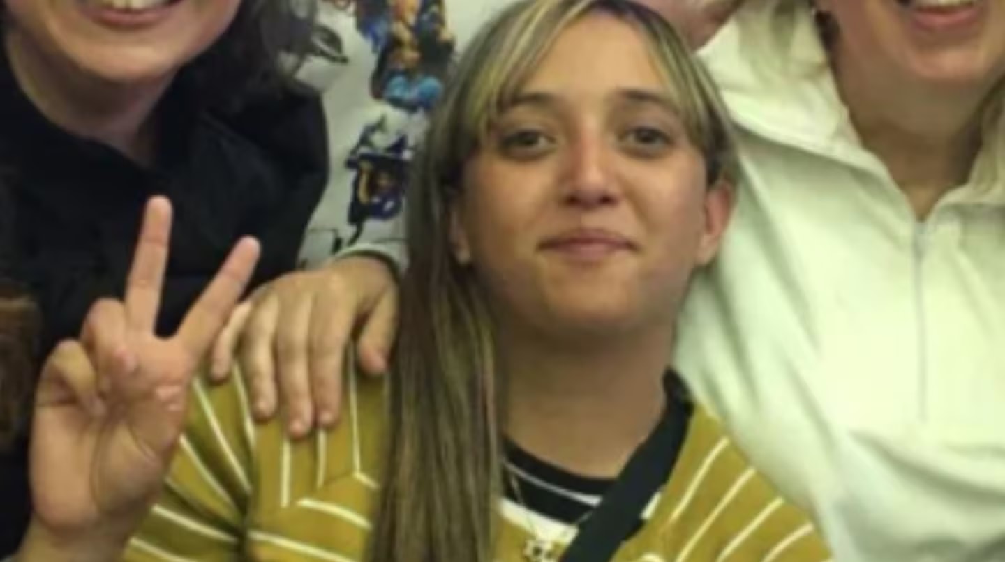 Una funcionaria municipal se encuentra prófuga:encontraron medio kilo de cocaína en su residencia
