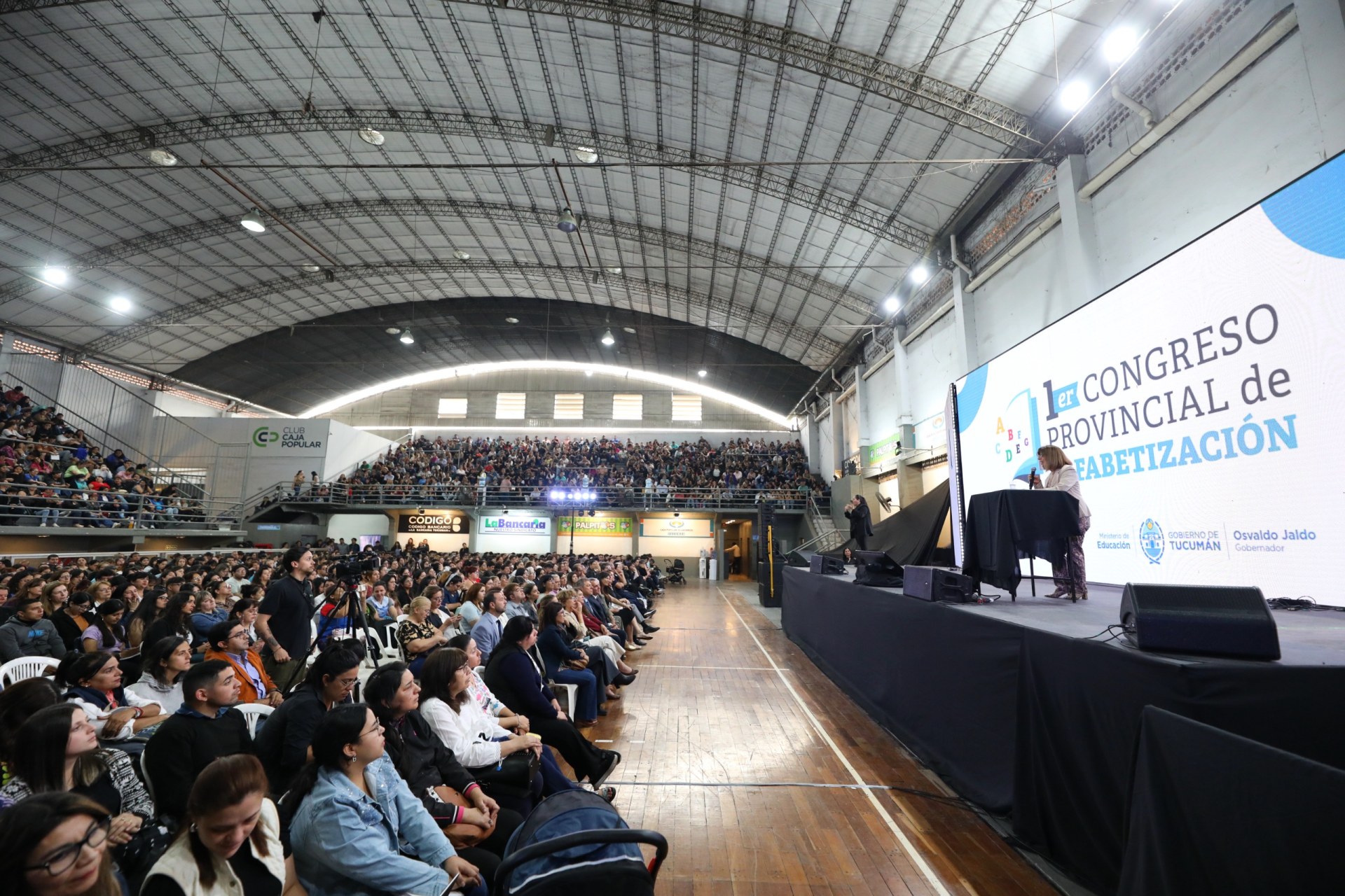 Especialistas nacionales debatirán en Tucumán sobre inteligencia artificial, lectura y convivencia escolar