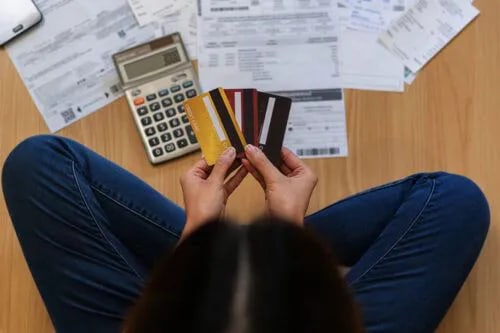 Proponen reducir hasta un 90% las deudas en tarjetas de crédito que afectan a casi 18 millones de argentinos