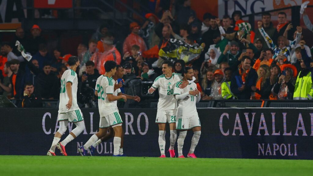 Con un gol de Hadj Moussa, Argelia batió a Países Bajos y suma confianza antes del debut con Argentina