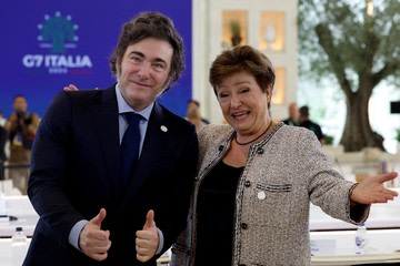 El FMI elogió la fuerte compra de dólares, el ancla fiscal y ya habla de un nueva fórmula de jubilaciones en Argentina